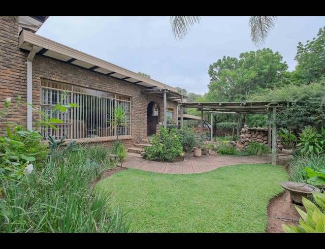 5 BEDROOM HOUSE FOR SALE IN MURRAYFIELD